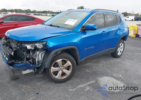 2019 Jeep Compass Latitude 4X4 from USA, damaged, VIN 3C4NJDBB5KT593451